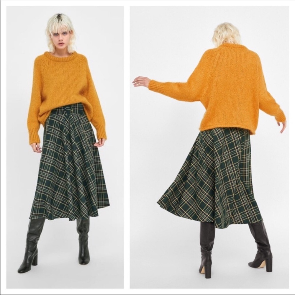 Zara Gold Cozy Crew Neck Sweater
